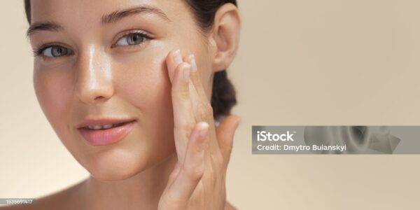 White Tone Face Powder | For Glow Skin | Women Beauty Product -70g | - Image 3